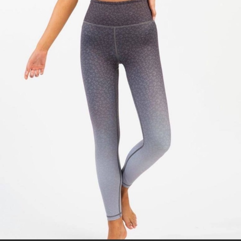 ZYIA Ombre Animal Print Leggings